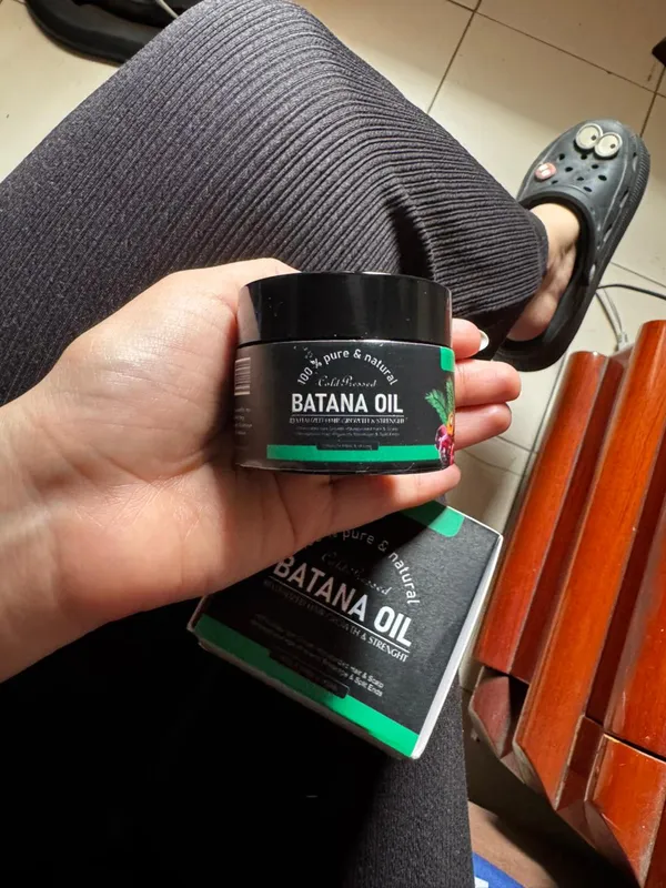 Clienta con Crema Batana